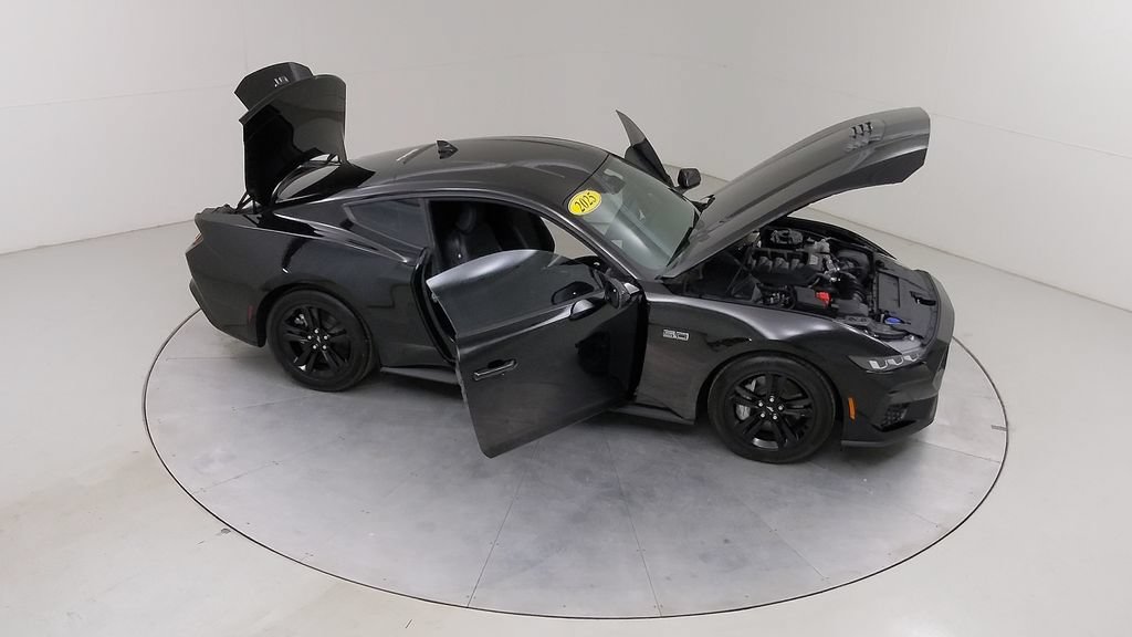 Certified 2025 Ford Mustang GT RWD image 43