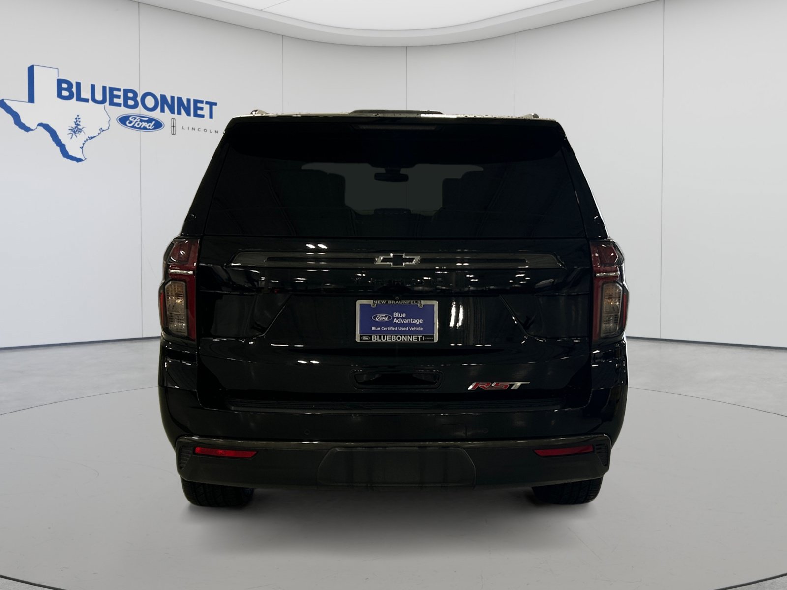 Used 2021 Chevrolet Tahoe RST w/ Luxury Package RWD image 6