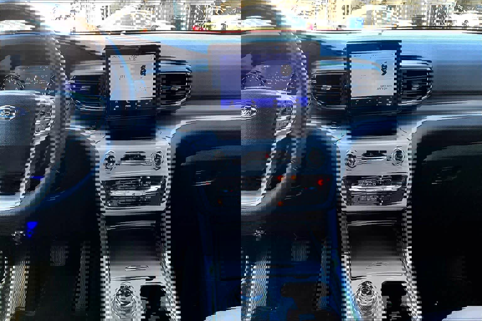 Certified 2023 Ford Explorer XLT w/ Equipment Group 202A AWD/4WD image 10