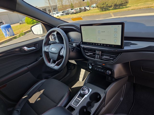 Certified 2024 Ford Escape ST-Line w/ Tech Pack #1 FWD image 16