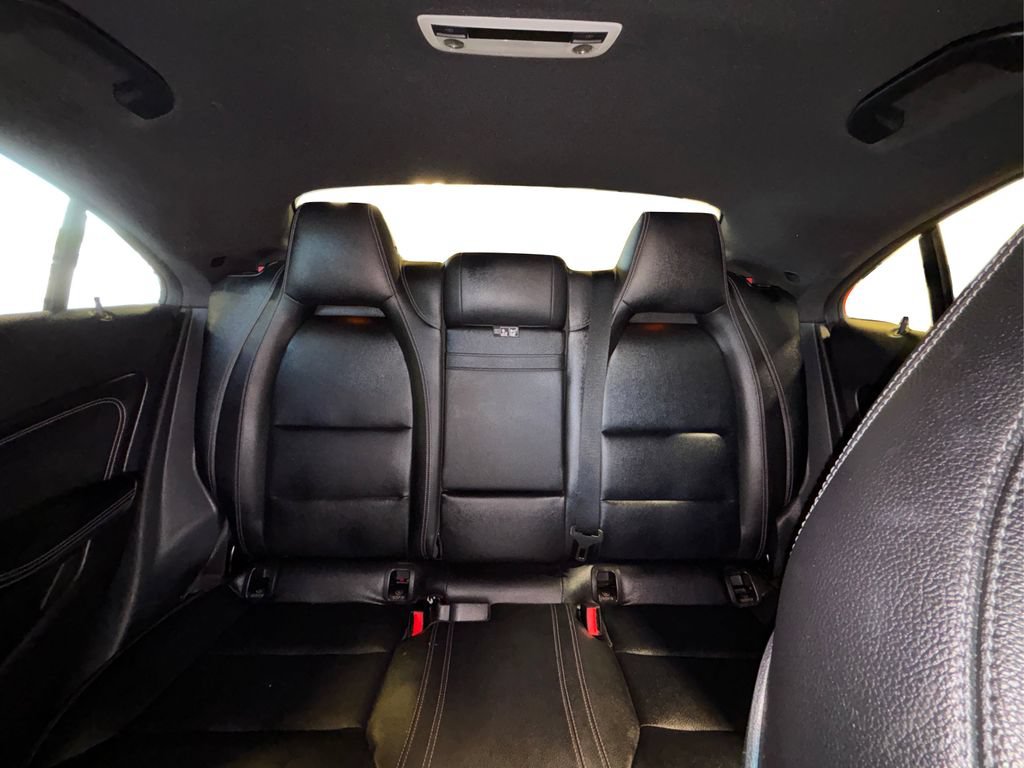 Used 2018 Mercedes-Benz CLA 250 4MATIC image 23