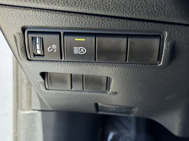 Used 2023 Toyota Corolla Cross LE image 24