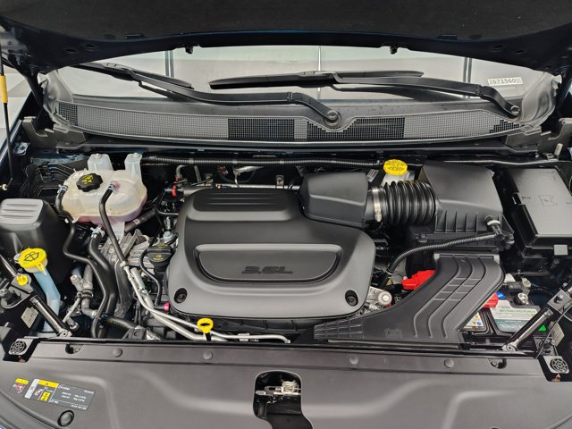 Used 2024 Chrysler Pacifica Pinnacle FWD image 18