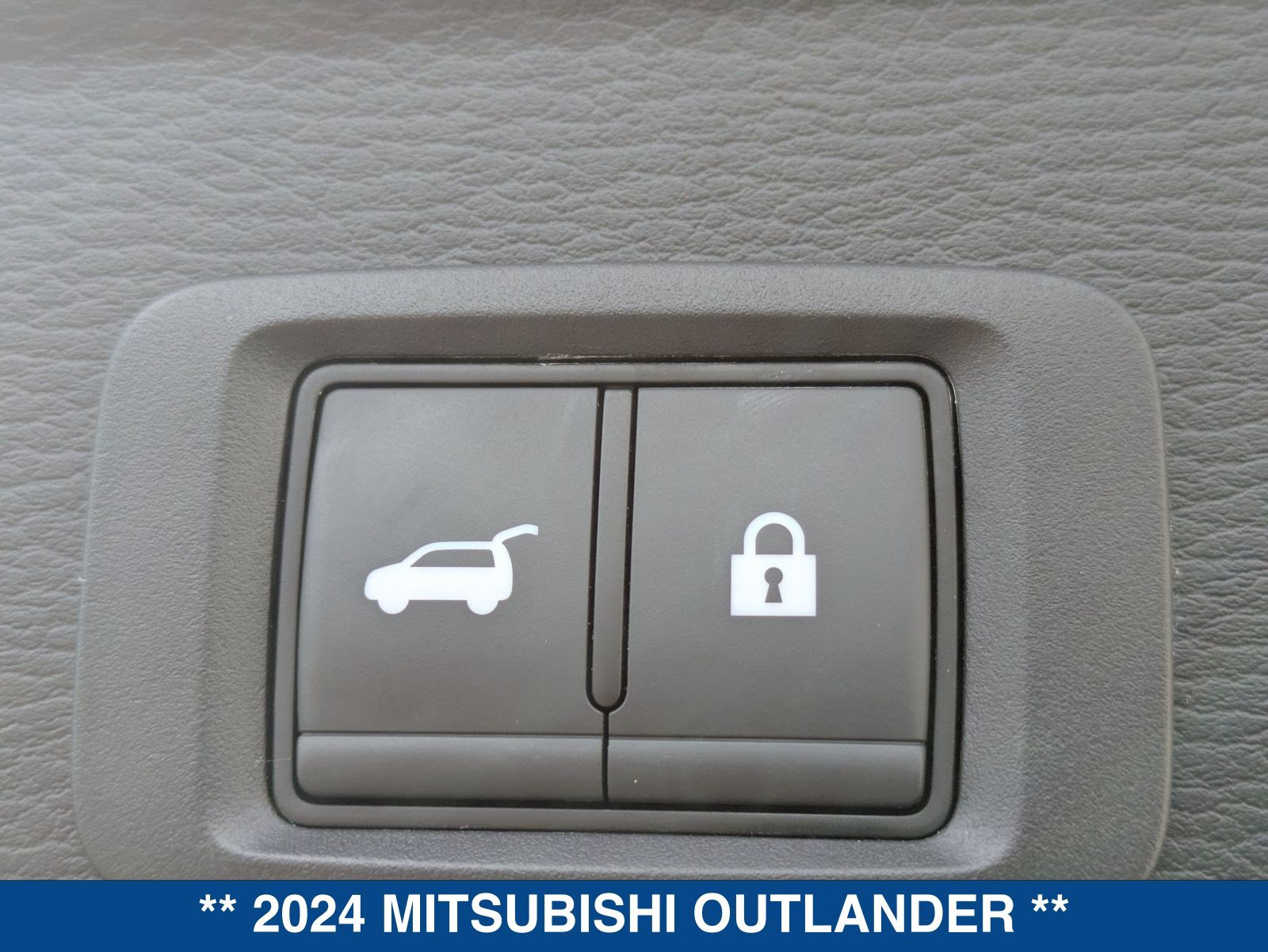 Used 2024 Mitsubishi Outlander SE FWD image 14