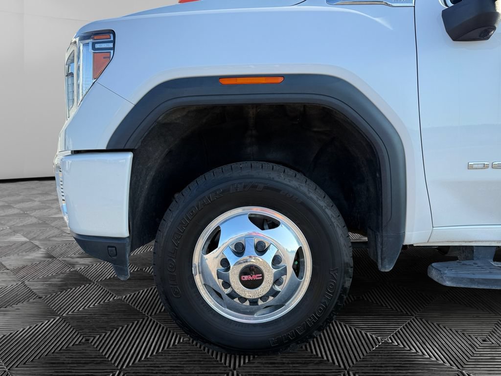 Used 2022 GMC Sierra 3500 Denali w/ Denali Ultimate Package AWD/4WD image 14