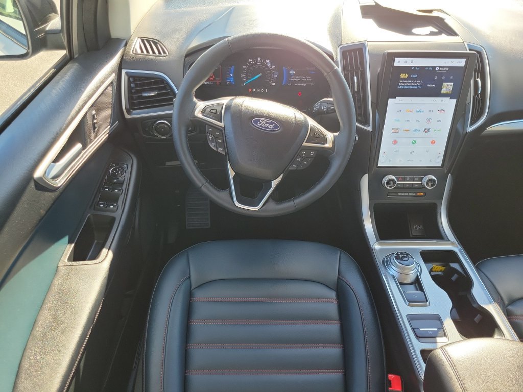 Certified 2024 Ford Edge SEL w/ Sport Appearance Package AWD/4WD image 14