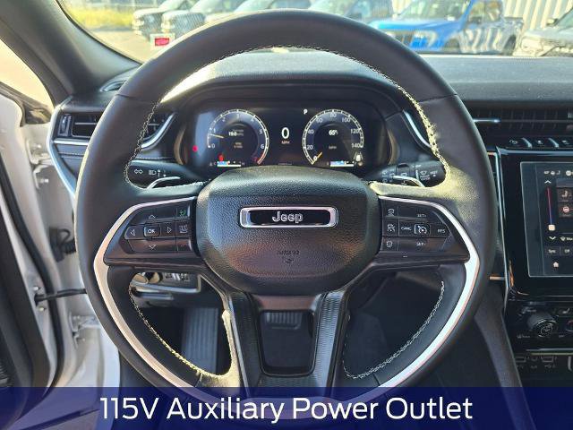 Used 2024 Jeep Grand Cherokee L Altitude AWD/4WD image 20