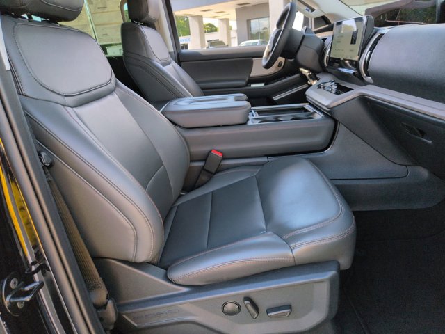 Certified 2025 Ford Expedition Active RWD image 33