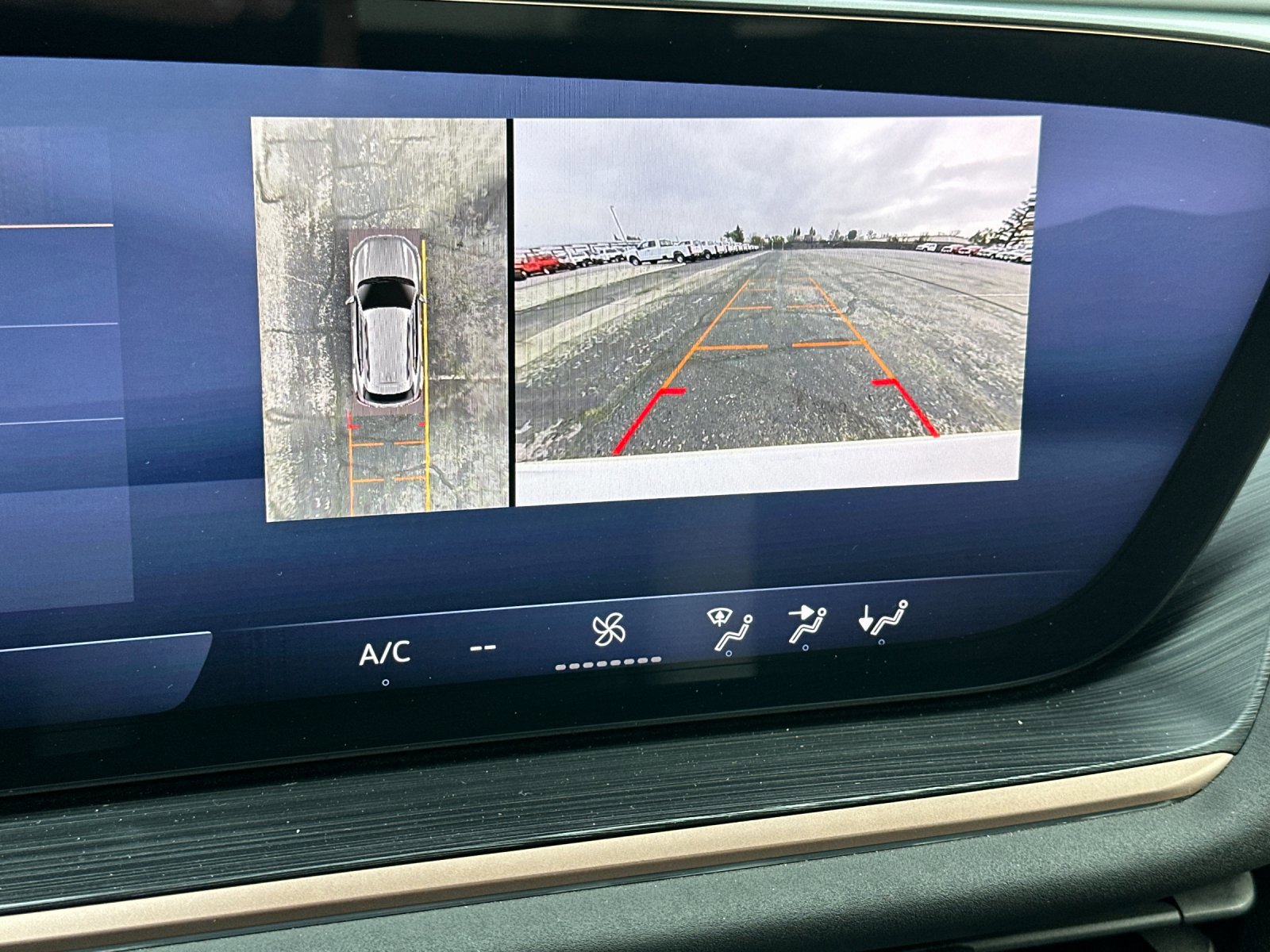 Used 2025 Buick Envision Sport Touring image 19