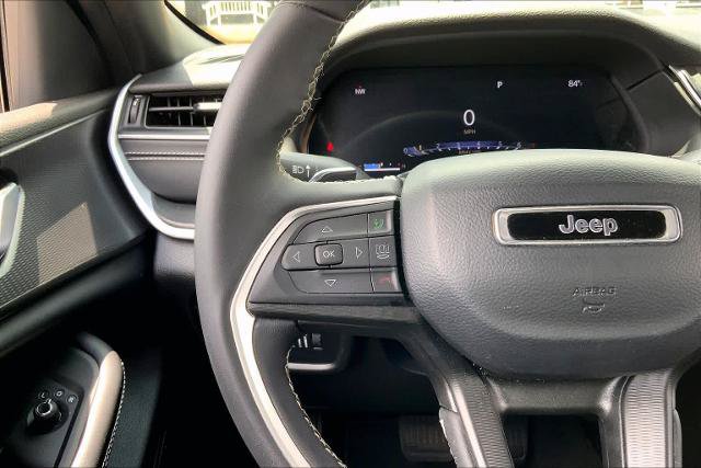 Used 2023 Jeep Grand Cherokee L Laredo RWD image 22