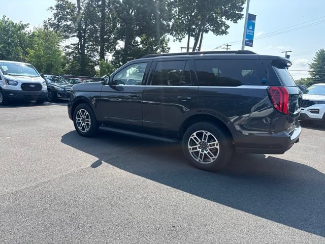 Certified 2025 Ford Expedition Active AWD/4WD image 6
