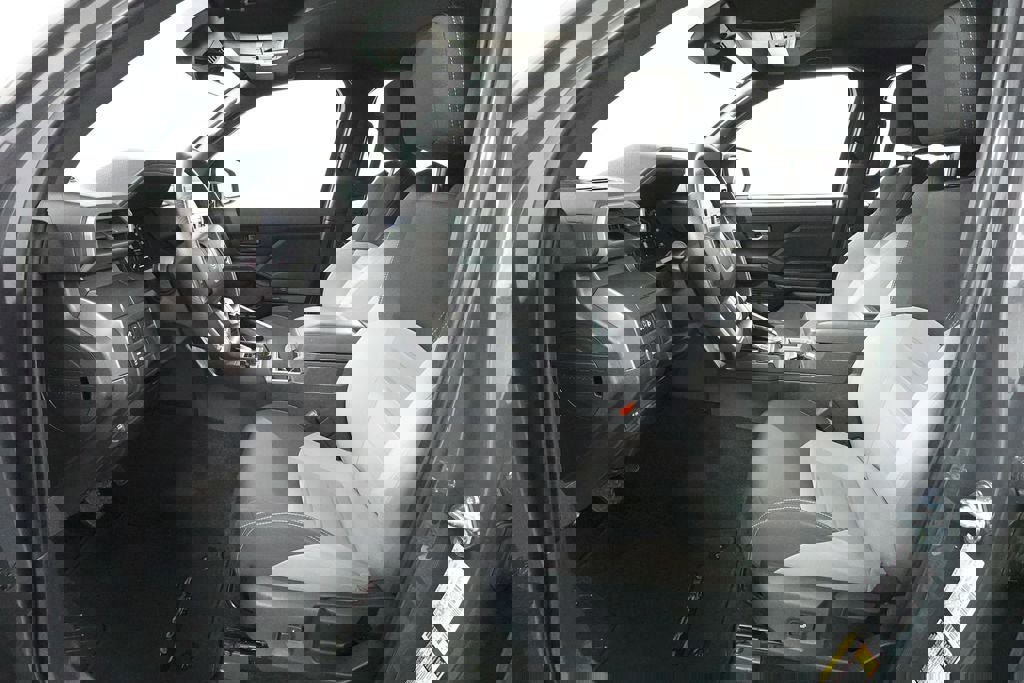 Used 2025 Toyota Tacoma TRD Off-Road image 21