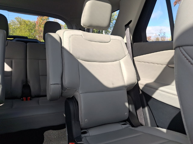 Certified 2025 Ford Explorer Active w/ Active Comfort Package AWD/4WD image 23