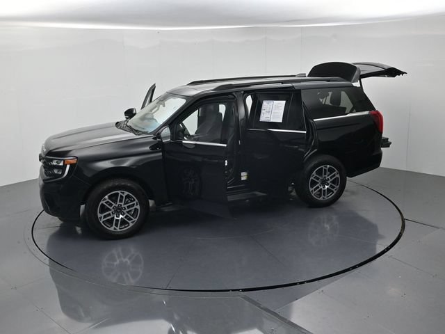Certified 2025 Ford Expedition Active AWD/4WD image 53