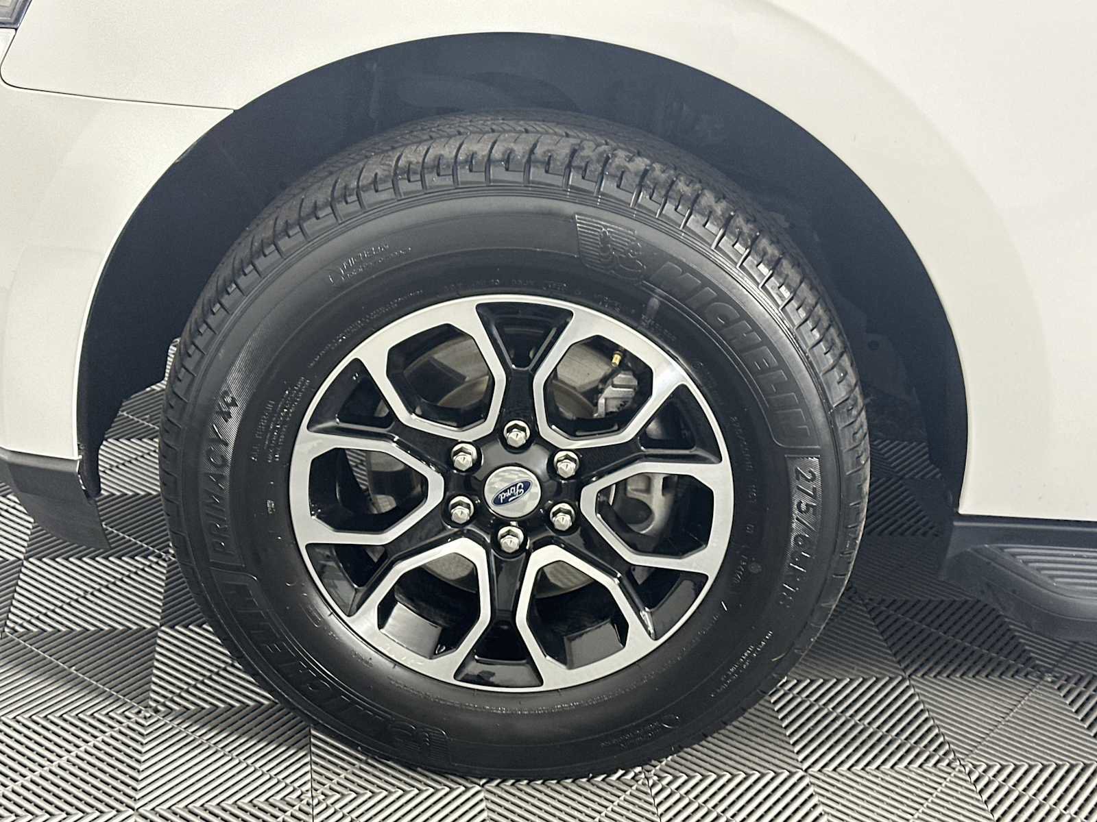 Certified 2024 Ford Expedition Max XLT image 11