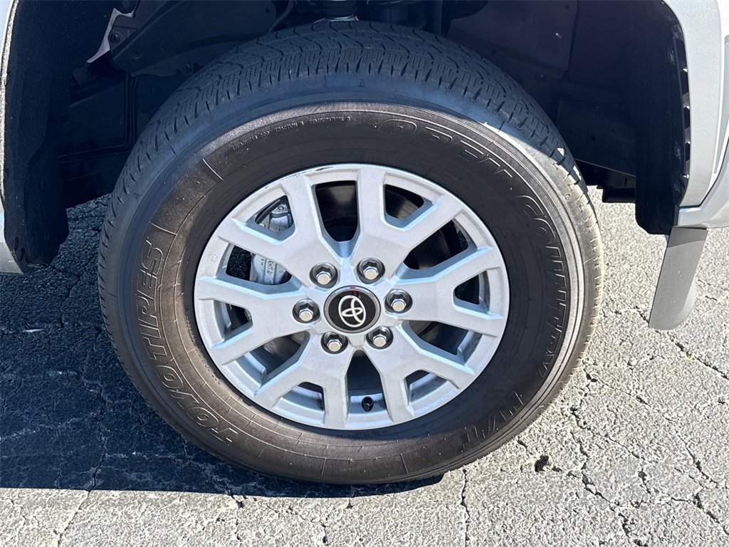 Used 2024 Toyota Tacoma 2WD Double Cab image 12