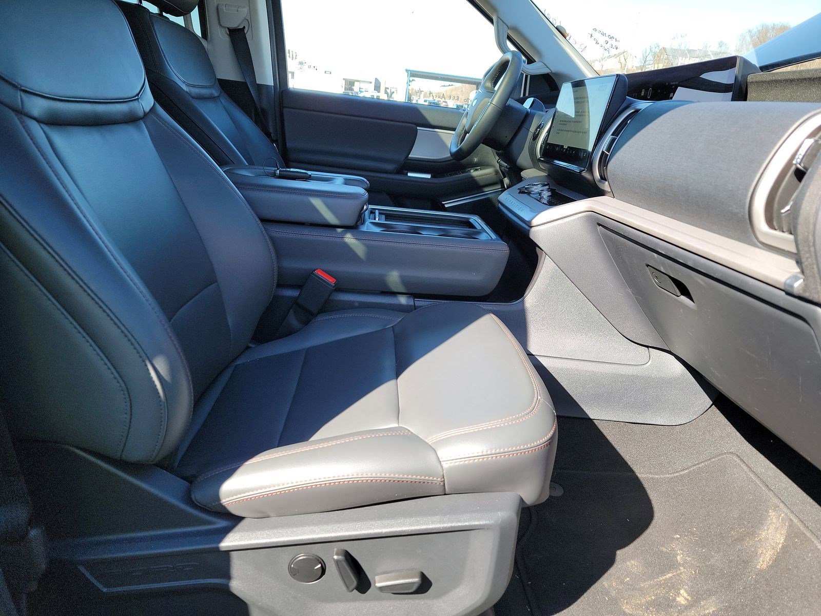 Certified 2025 Ford Expedition Max Active image 14