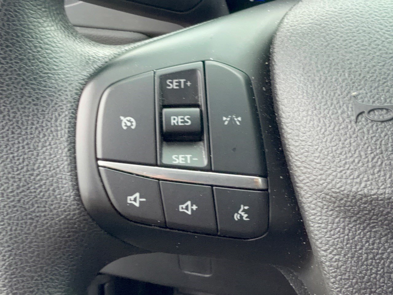 Certified 2025 Ford Escape Active FWD image 18