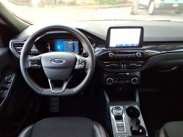 Certified 2025 Ford Escape ST-Line FWD image 13