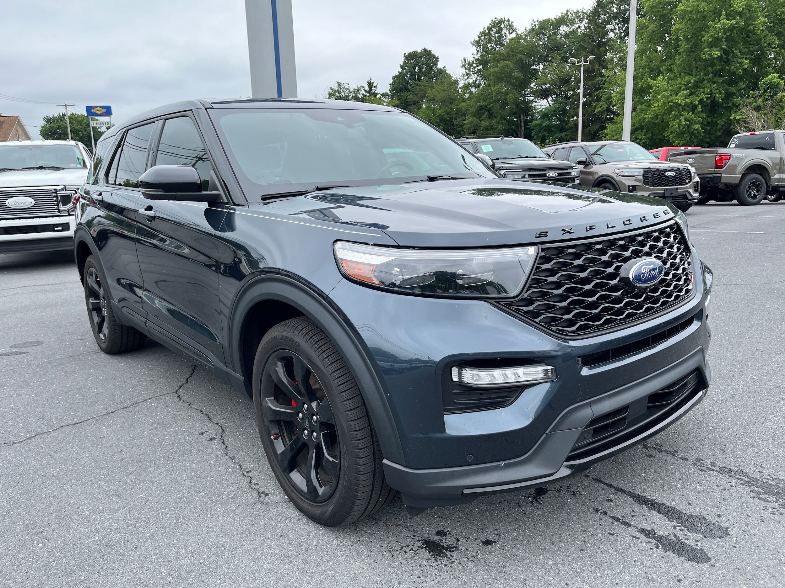 Certified 2022 Ford Explorer ST w/ Equipment Group 401A AWD/4WD image 4
