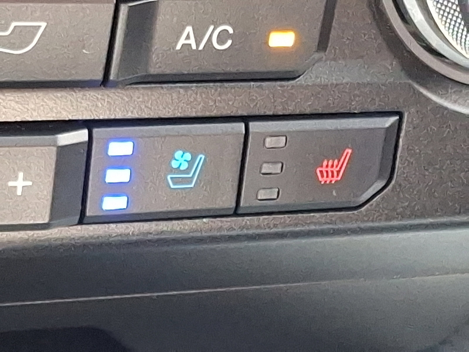 Certified 2020 Ford F150 Lariat w/ Equipment Group 502A Luxury image 25