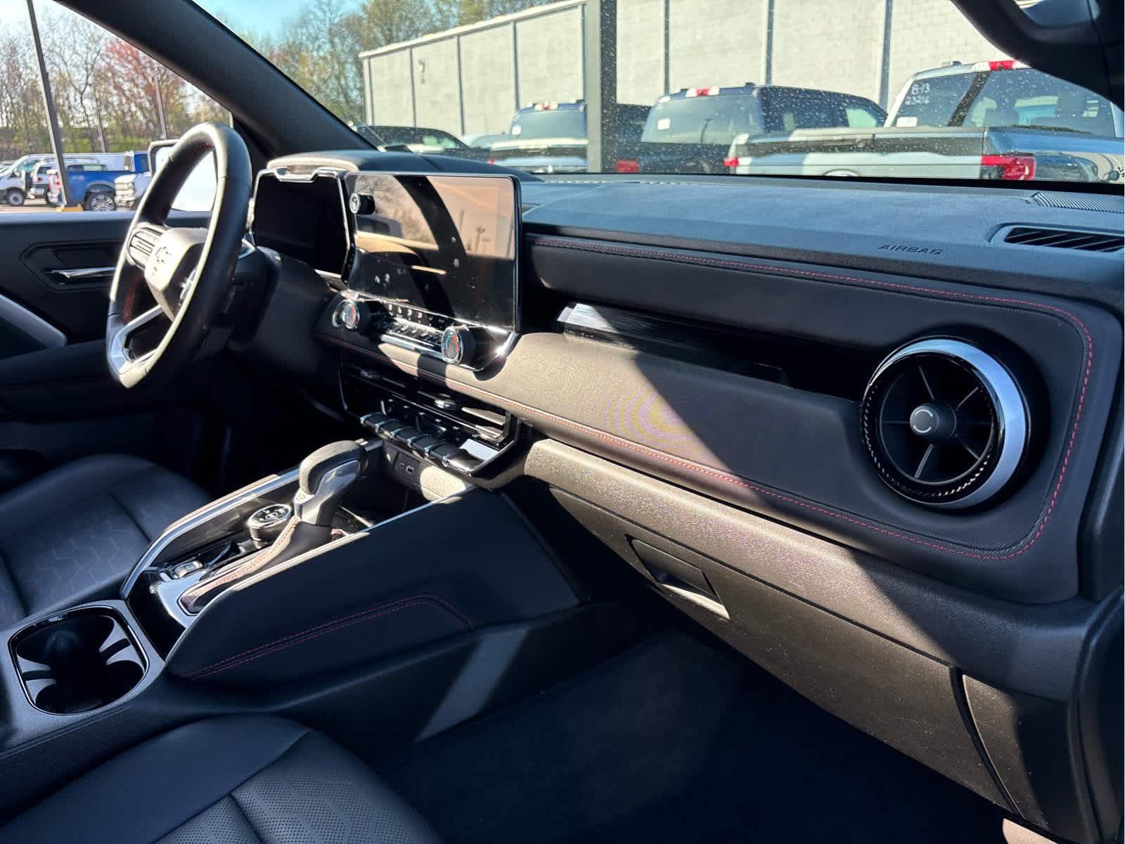 Used 2023 Chevrolet Colorado Z71 w/ Z71 Convenience Package 2 image 27