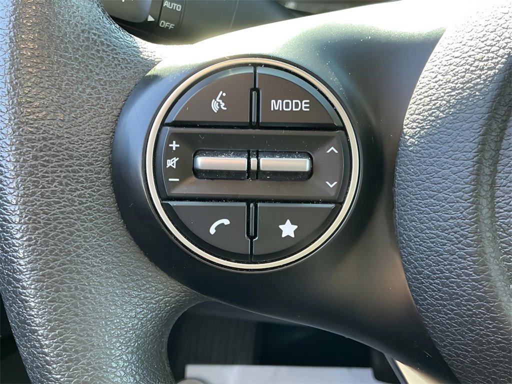 Used 2024 Kia Soul LX w/ Option Group 015 image 28