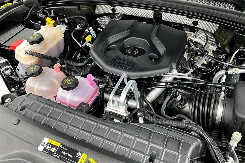 Used 2022 Jeep Grand Cherokee Limited 4xe w/ Luxury Tech Group II image 34