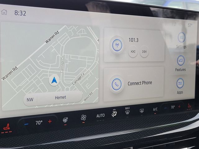 Certified 2024 Ford Escape ST-Line Select w/ Tech Pack #2 image 13