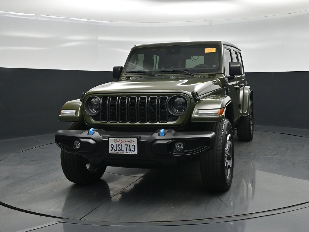 Used 2024 Jeep Wrangler Unlimited w/ Convenience Group AWD/4WD image 51