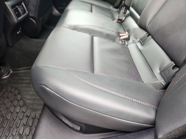 Used 2025 Toyota Camry XLE AWD/4WD image 26