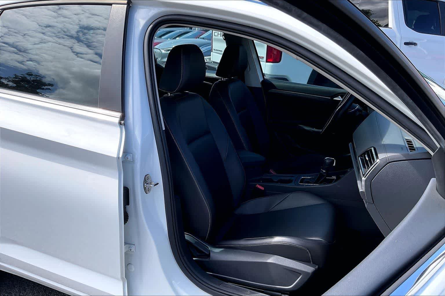 Used 2019 Volkswagen Jetta SEL FWD image 13