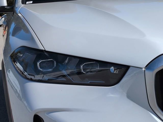 Used 2024 BMW X5 sDrive40i image 9