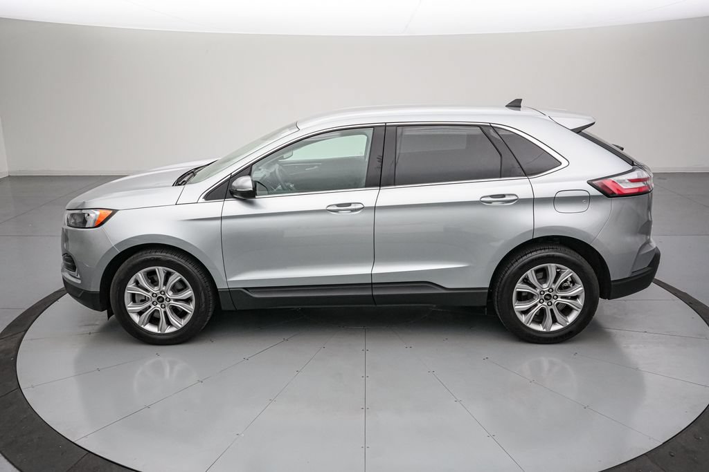 Certified 2024 Ford Edge Titanium AWD/4WD image 7