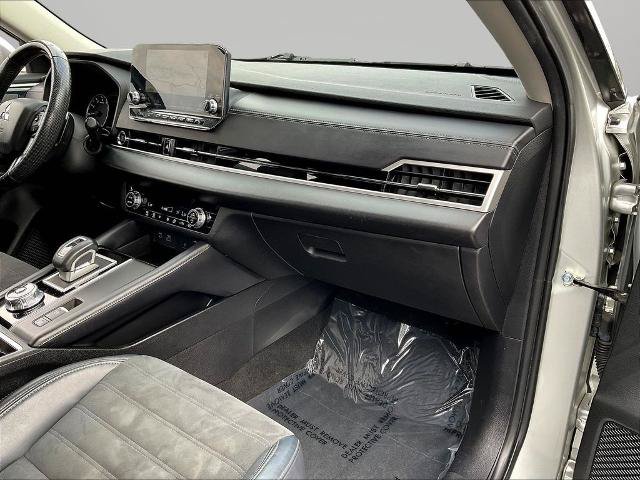 Used 2022 Mitsubishi Outlander SE AWD/4WD image 26