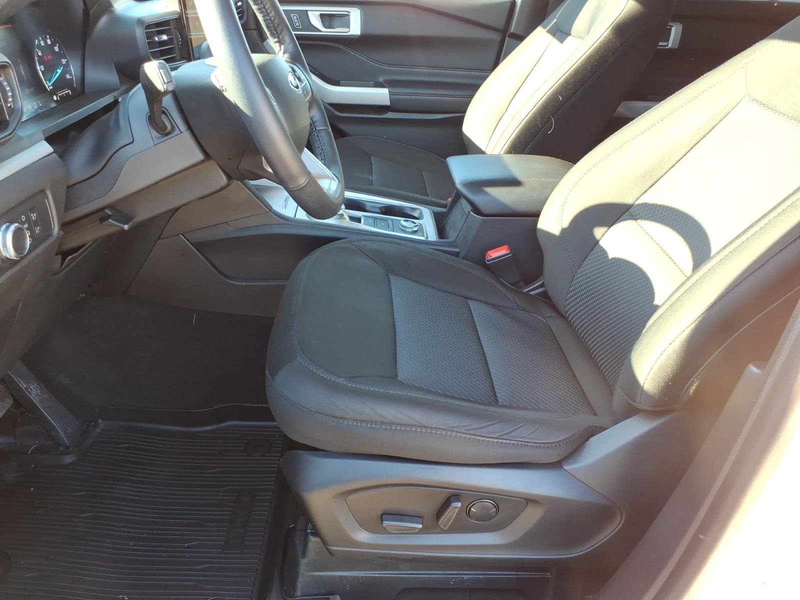 Certified 2022 Ford Explorer XLT image 16