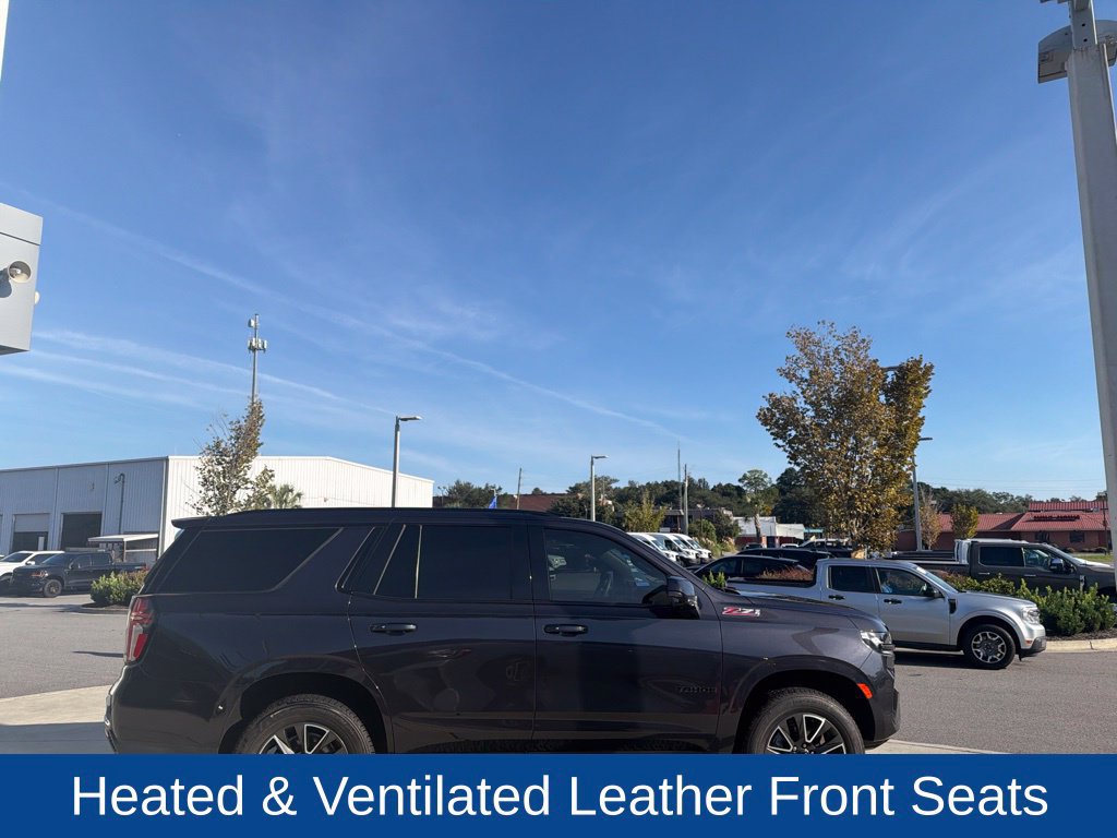 Used 2022 Chevrolet Tahoe Z71 w/ Luxury Package AWD/4WD image 2
