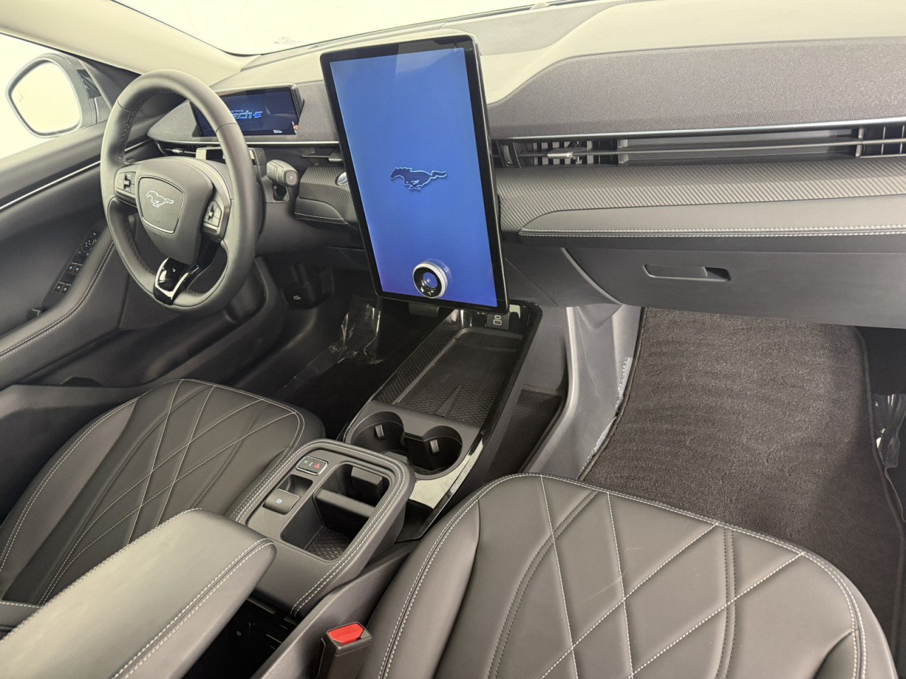 Certified 2025 Ford Mustang Mach-E Select RWD image 10