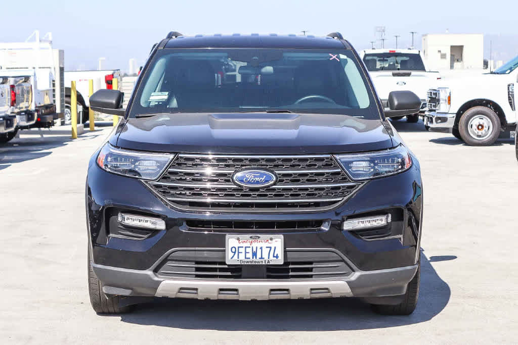 Certified 2022 Ford Explorer XLT w/ Equipment Group 202A RWD image 1