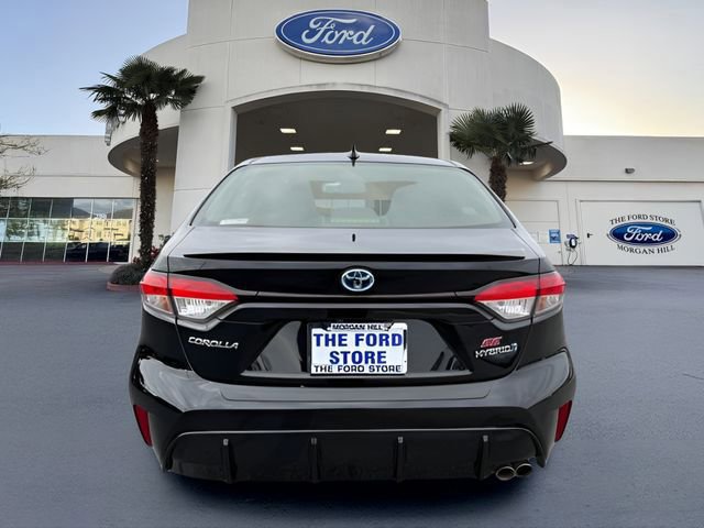 Used 2024 Toyota Corolla SE w/ SE Package image 4