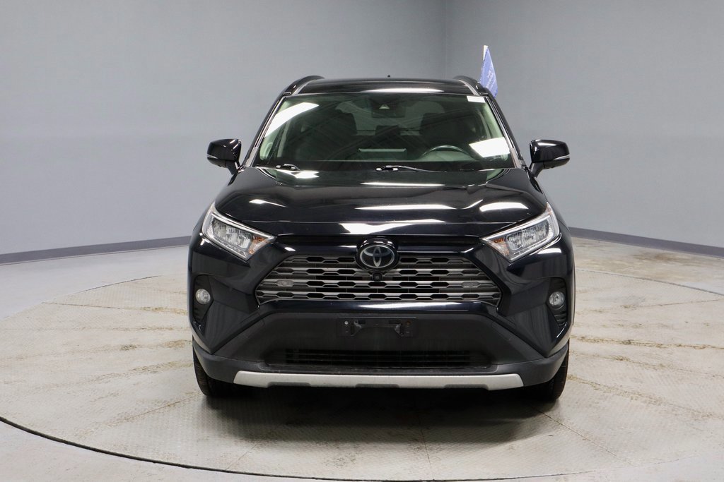 Used 2019 Toyota RAV4 Limited w/ Advanced Technology Package image 8