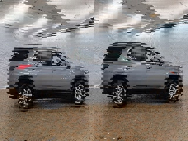 Used 2020 Chevrolet Traverse LT image 6