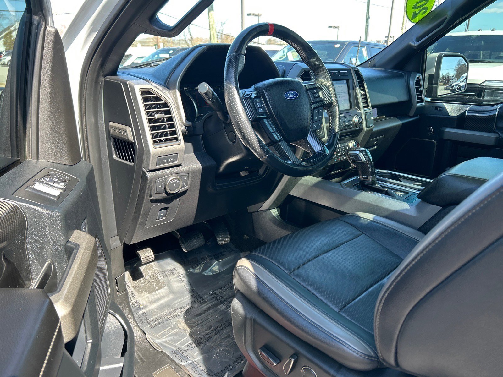 Certified 2017 Ford F150 Raptor w/ Equipment Group 802A Luxury image 8