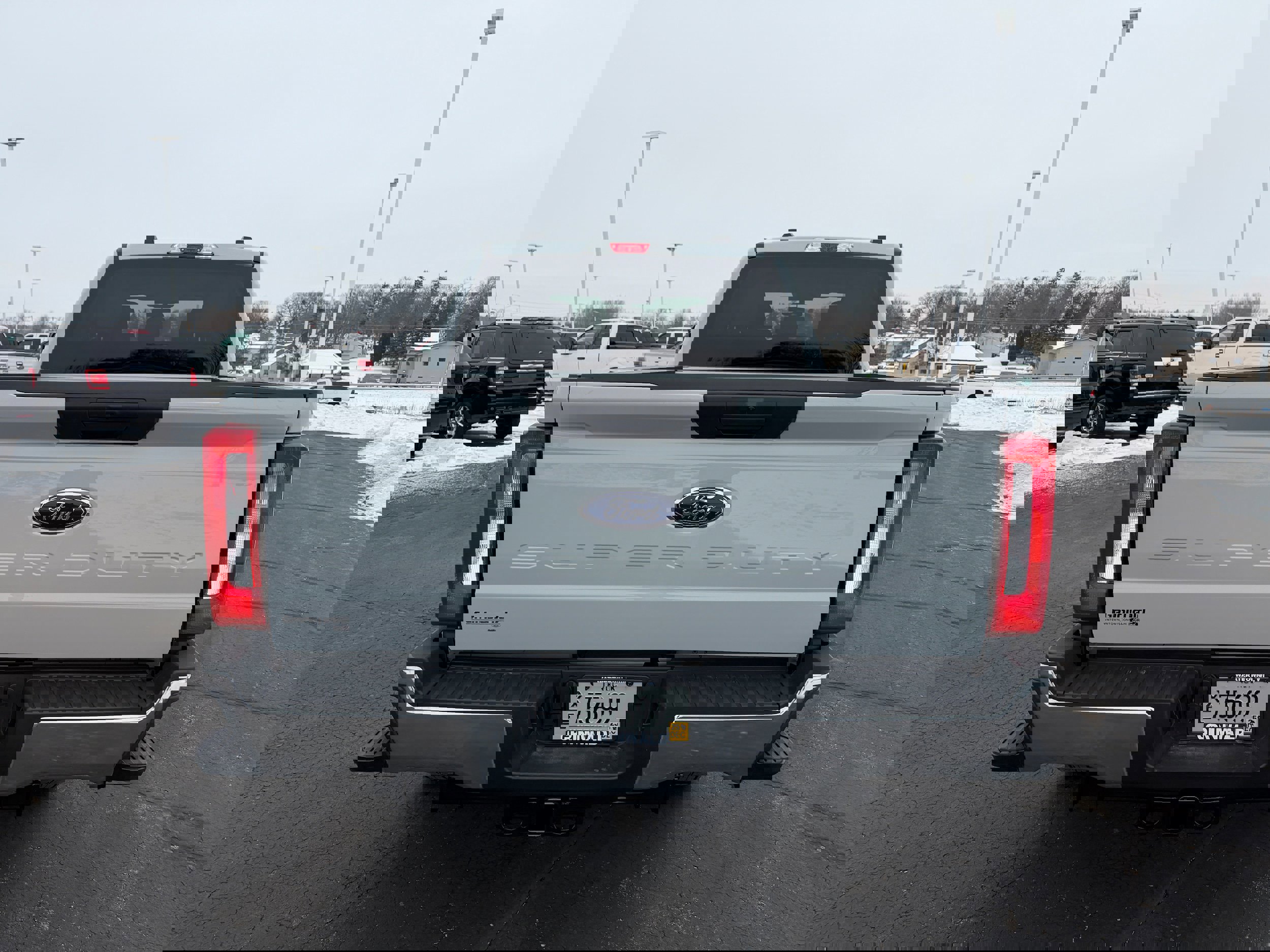 Certified 2025 Ford F250 XLT w/ Snow Plow Prep Package image 4