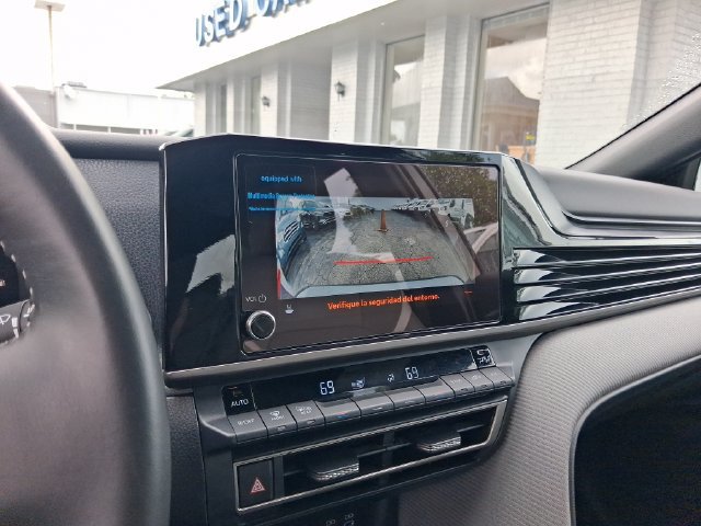 Used 2026 Toyota Camry SE FWD image 21