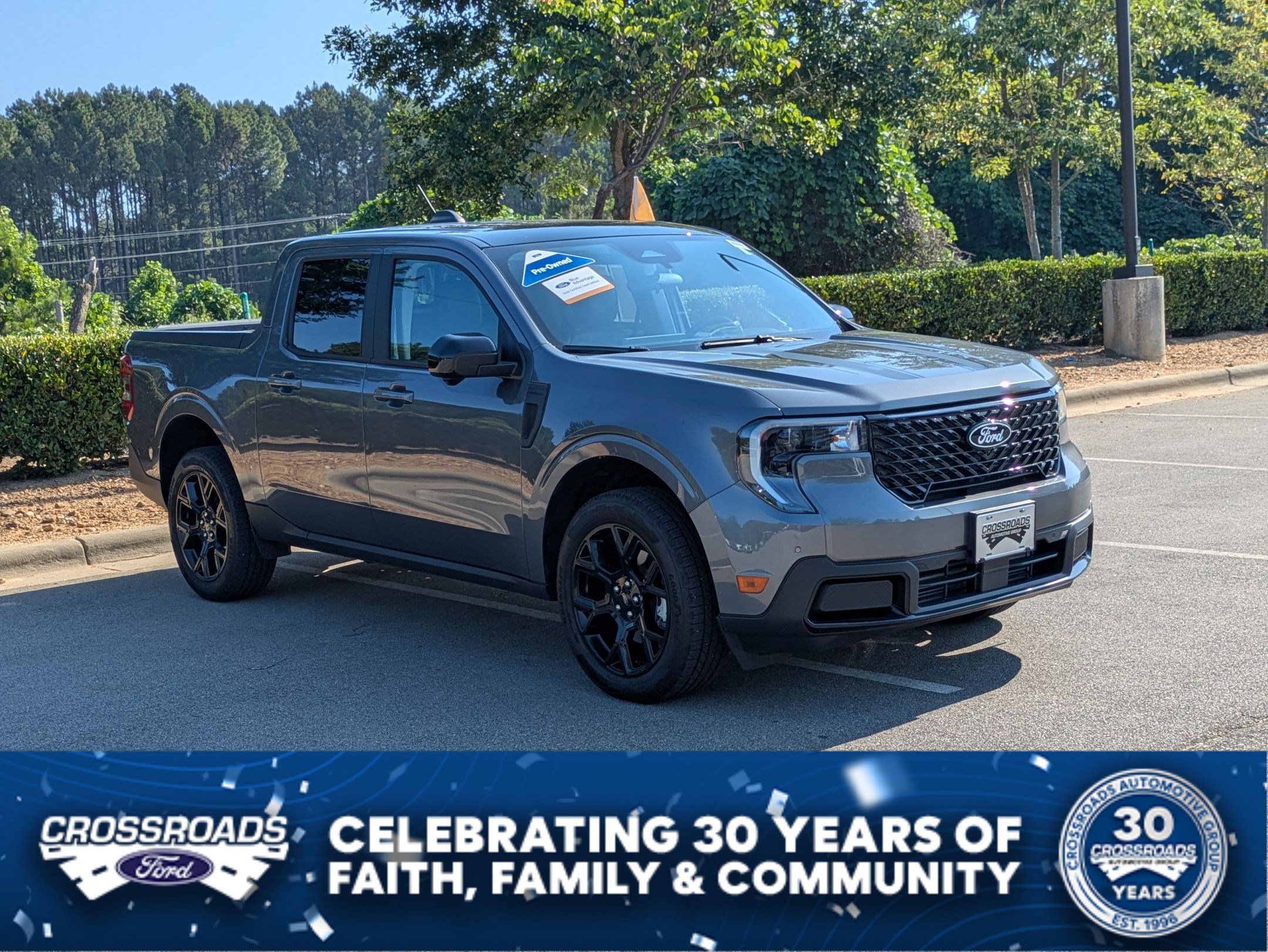 Certified 2025 Ford Maverick Lariat w/ Black Appearance Package AWD/4WD image 1