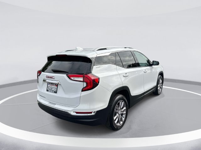 Used 2022 GMC Terrain SLT w/ Infotainment Package II FWD image 5
