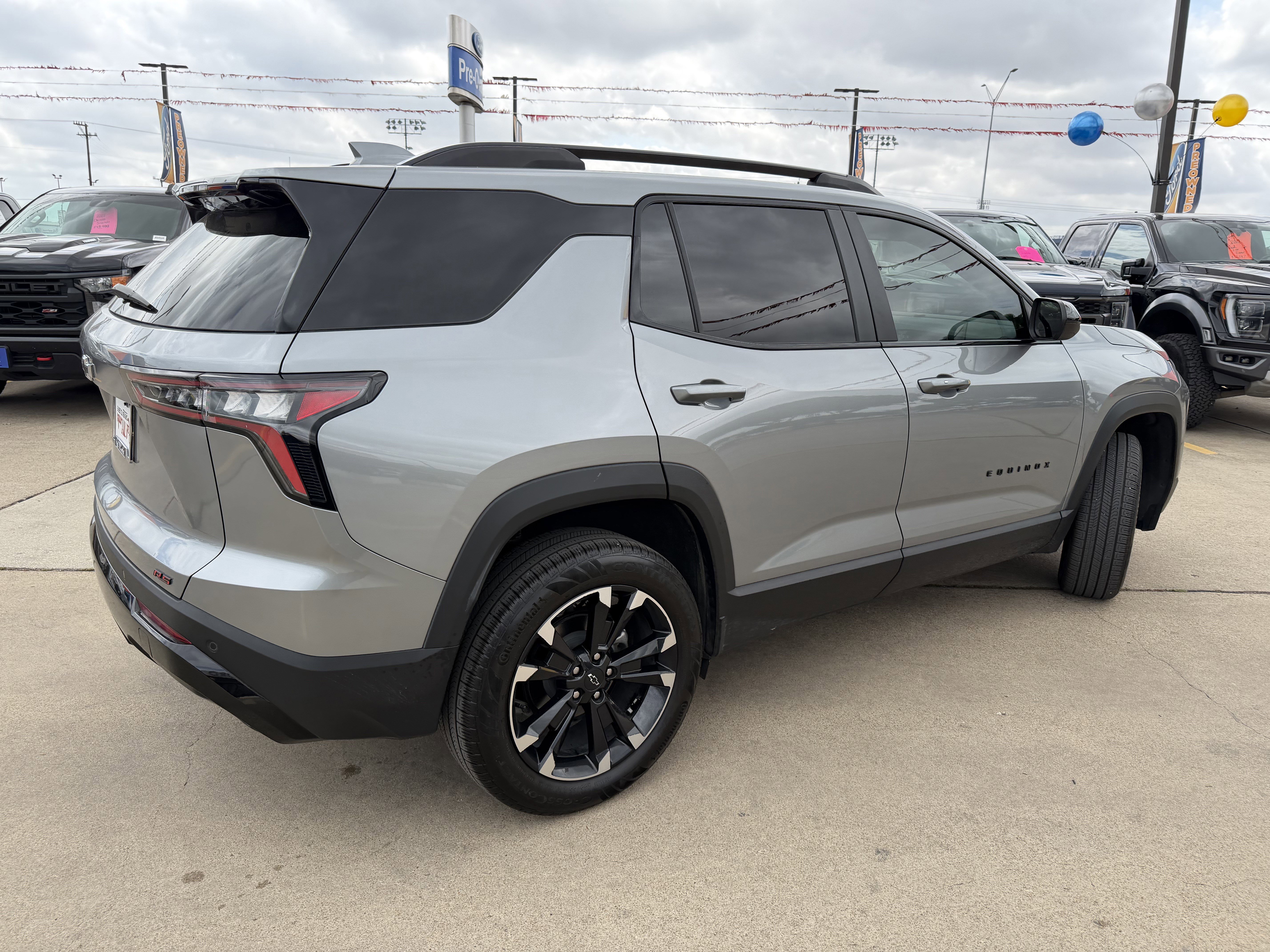 Used 2026 Chevrolet Equinox RS image 4