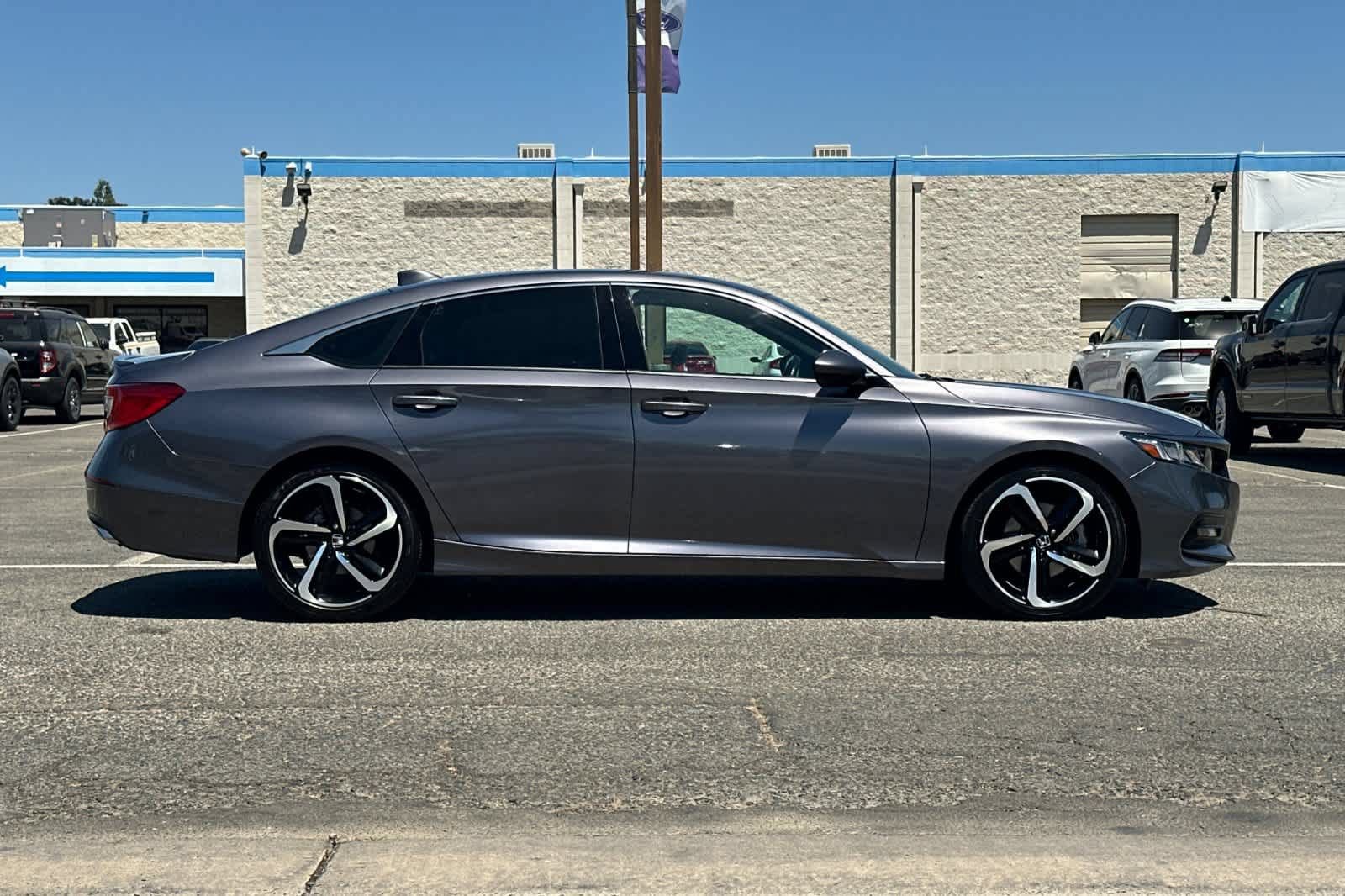 Used 2020 Honda Accord Sport image 9