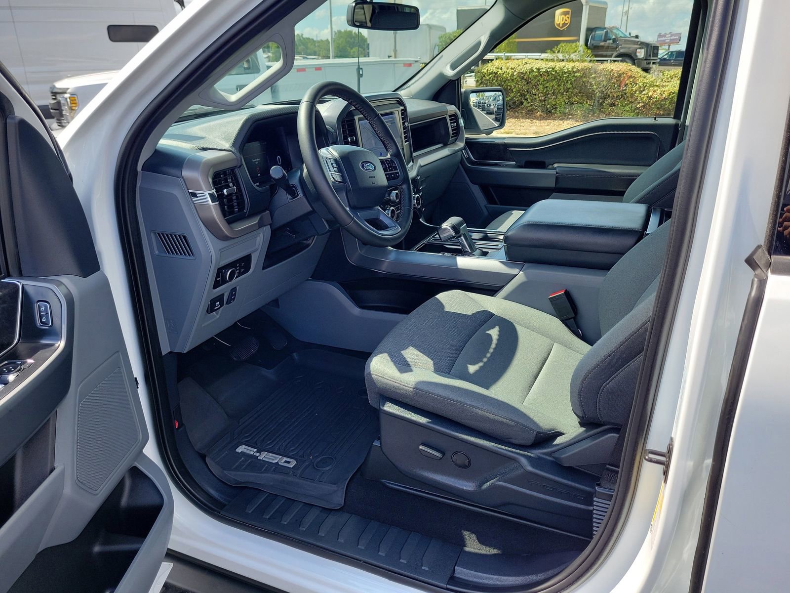 Certified 2025 Ford F150 Lightning XLT AWD/4WD image 16